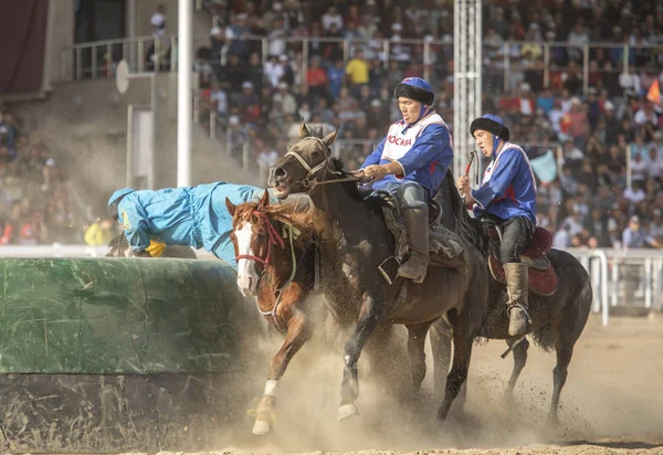 イシククリ湖 Kurgyzstan 2018 キルギスタン 準決勝で世界遊牧民のゲーム中に Kokboru のゲーム — ストック写真