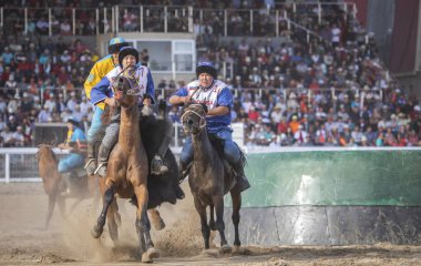 Göl: Issyk-Kul, Kurgyzstan, 7 Eylül 2018: kok-boru bir oyunu