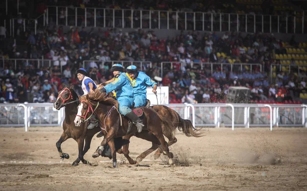 Gölü Issyk Kul Kyrgyzstan Eylül 2018 Kok Boru Oyunun — Stok fotoğraf