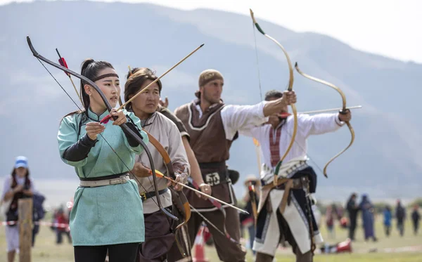 Kyrchyn 吉尔吉斯斯坦 2018年9月6日 蒙古人在世界游牧民族运动会 2018 练习射箭技巧 — 图库照片