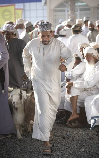 Nizwa Oman September 2018 Omani Männer Auf Einem Markt Kaufen — Stockfoto