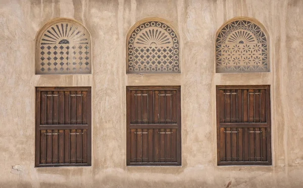 Fassade Mit Fenstern Des Alten Emirati Hauses Seef Dubai — Stockfoto