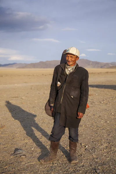 Bayan Ulgii Mongolië Oktober 2015 Nomad Man Met Zijn Muziekinstrument — Stockfoto