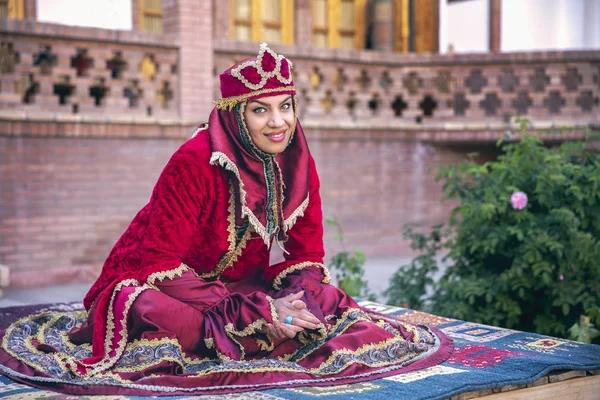 Jovem Bela Senhora Iraniana Antiga Aldeia Irã — Fotografia de Stock