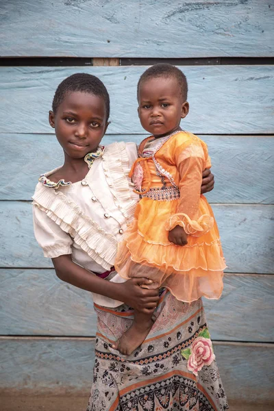 Totéž Tanzanie Června 2019 Africké Dívky Vesnici Tanzanie — Stock fotografie