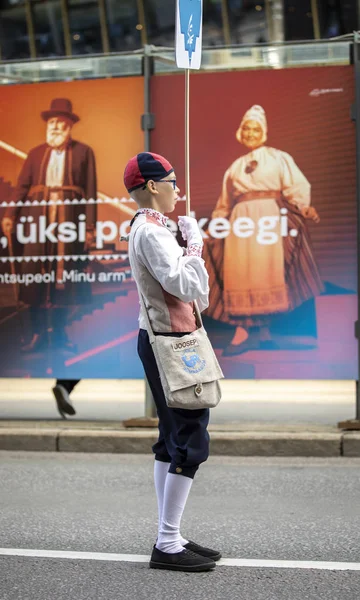 Tallinn Estland Juli 2019 Kid Traditionele Kleding Straten Van Tallinn — Stockfoto