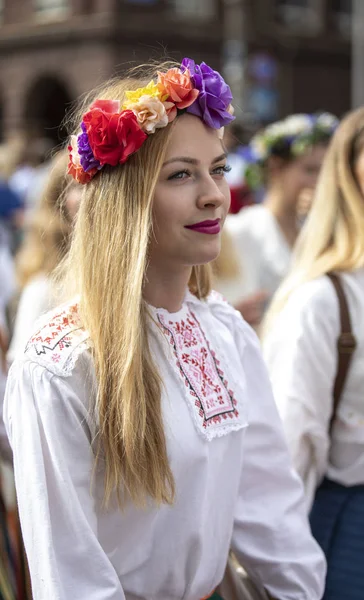 Tallinn Estonia 6Th July 2019 Woman Traditional Estonian Clothing Streets — Zdjęcie stockowe