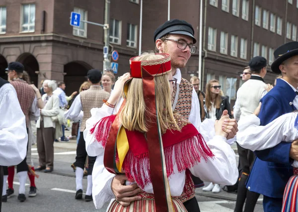 Tallinn Estonia 6Th July 2019 People Traditional Estonian Clothing Dancing — Stock Photo, Image