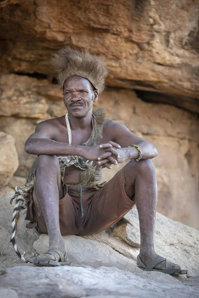 탄자니아 에야시 2019년 11일 동굴에서 하드자베 — 스톡 사진