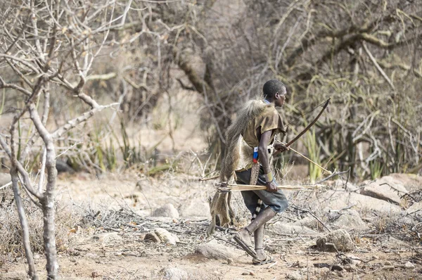 Eyasi Tanzanie Září 2019 Lovec Hadzabí Povaze Severské Tanzanie — Stock fotografie