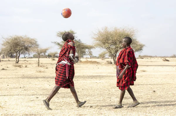 Arusha Tanzania 7Th September 2019 Maasai Men Playing Football — 图库照片