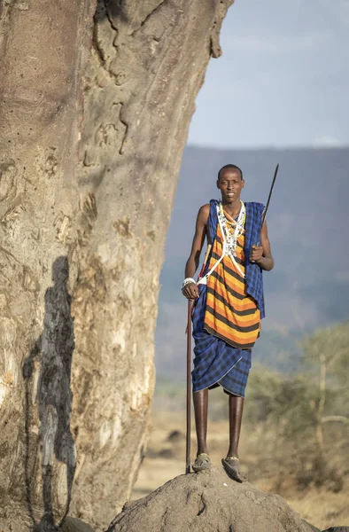 Arusha Tanzânia Setembro 2019 Retrato Jovem Guerreiro Maasai — Fotografia de Stock