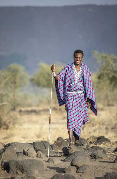 Arusha Tanzania September 2019 Portret Van Een Jonge Maasai Krijger — Stockfoto