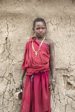 Arusha, Tanzanya, 7 Eylül 2019: Masai bir kızın portresi