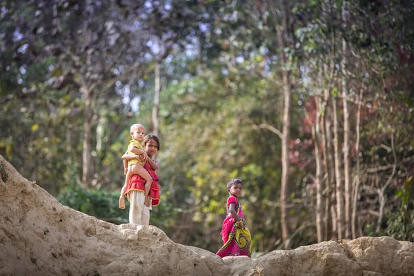 Chittagong Bangladesh Febrero 2016 Personas Junto Río Bangladesh Rural — Foto de Stock