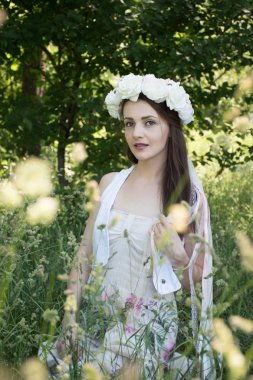 Corolla kızdır. Ukraynalı kadın