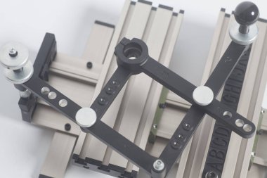 Pantograf oyma aygıt beyaz bir arka plan üzerinde