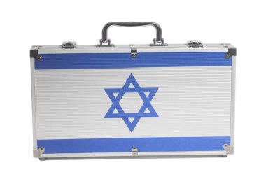 İş seyahat bavul beyaz bir arka plan üzerinde izole İsrail bayrağı ile