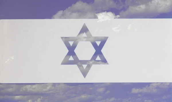 Flagga Israel Bakgrund Blå Himmel Och Moln Närbild — Stockfoto