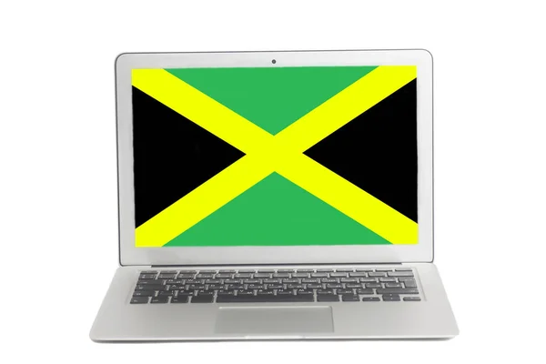 Laptop Med Jamaica Flagga Skärmen Isolerad Vit Bakgrund — Stockfoto