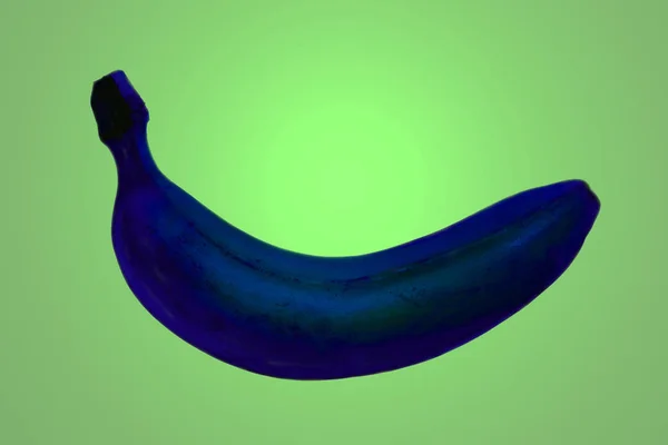 Banana Azul Isolada Sobre Fundo Verde — Fotografia de Stock