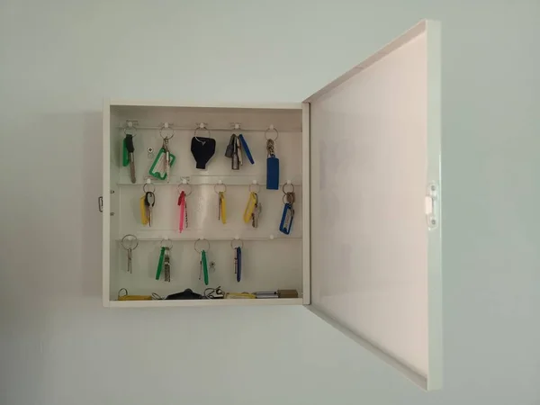 asılı anahtarlık ile kaset