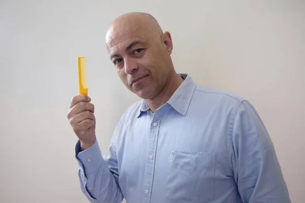 adam onun kellik hakkında ütüler