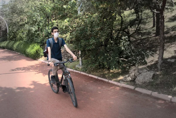 Isolated Skinny Young Male Wearing Mask Cycling Bicycle Path Park — Stock Photo, Image