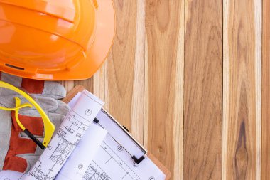 Mimari plan ve Proje mühendisi işleri için araç kiti ile planları rulo