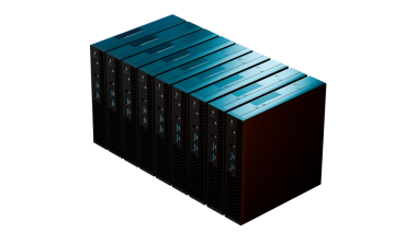 Şeffaf arkaplana izole edilmiş 3D fütüristik deniz mavisi sunucu rafı. Teknoloji bilişim, veri tabanı ve depolama endüstrisi tasarım projelerine ilham kaynağı oldu.