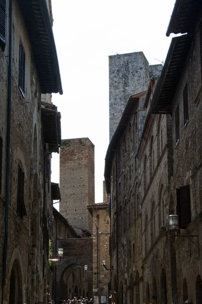 San Gimignano - İtalya -, Temmuz/31/2011 itibariyle - Ortaçağ kule ve eski merkezi saraylarda