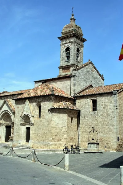 意大利托斯卡纳的圣 Quirico 瓦道尔 Collegiata — 图库照片