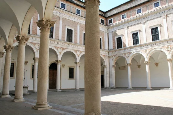 Palacio Ducal Italiano Palazzo Ducale Edificio Renacentista Ciudad Italiana Urbino — Foto de Stock