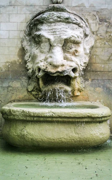Antica Fontana Spoleto Umbria Italia — Foto Stock