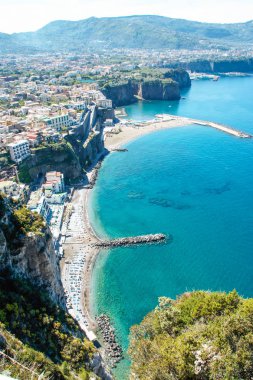 Sorrento yarımadası ve körfezi manzarası, Napoli, İtalya