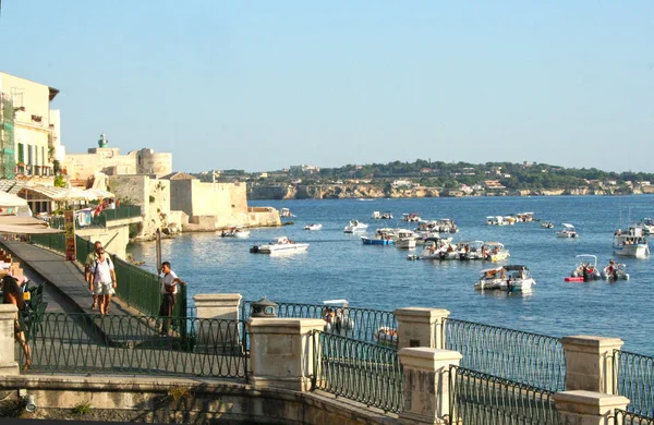 Siracusa Italien August 2010 Meer Historischen Viertel Von Ortigia Syracusa — Stockfoto