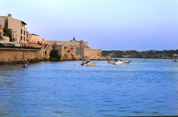 Siracusa Italien August 2010 Blick Auf Die Insel Ortigia Umgeben — Stockfoto