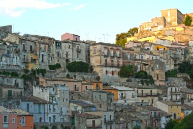 Modica eski şehir ve onun geç Barok binalar görünümü  
