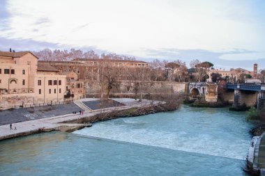 Tiber riverside ve Roma, İtalya, cityscape bakış