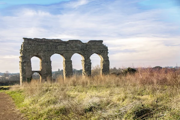 Acueductos Parque Calle Appia Roma Italia — Foto de Stock