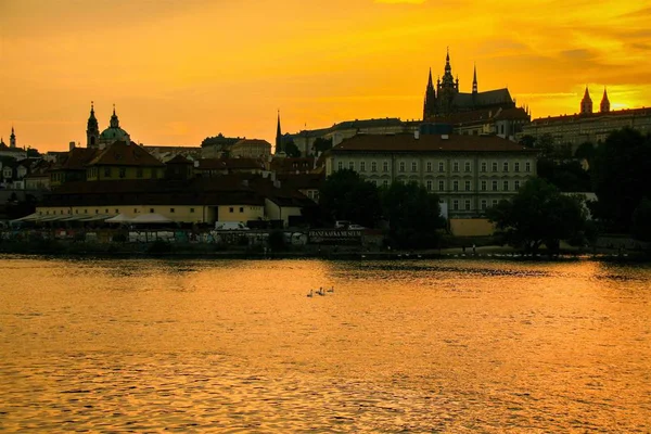 Prag Cityscape Görünümünü Sunset Teki Çek Cumhuriyeti — Stok fotoğraf