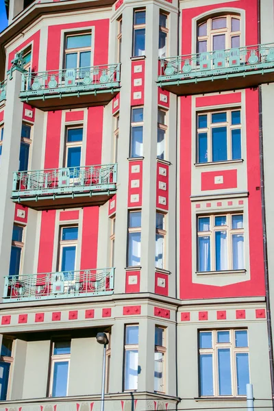 Τέχνη Noveau Πρόσοψη Κτιρίου Στην Πράγα Τσεχική Δημοκρατία — Φωτογραφία Αρχείου