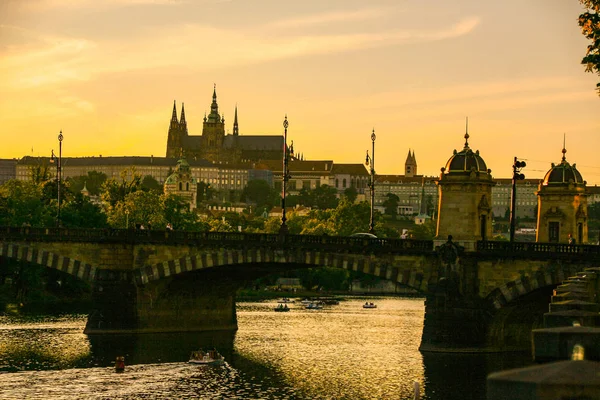 日落时欣赏布拉格城市景观 捷克共和国 — 图库照片