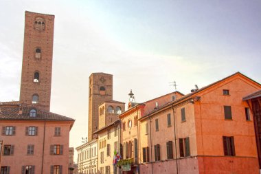 Alba şehir ve onun kuleleri, Piemonte, İtalya