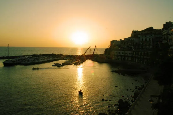 カラブリア イタリアでディアマンテのビュー — ストック写真