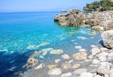 Maratea sahilinin küçük körfezi, Basilicata, İtalya