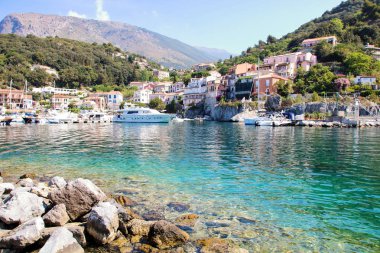 MARATEA 'DA 06 / 04 / 2017 - Küçük turistik liman Maratea, Basilicata, İtalya