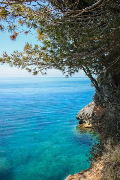 Sahil manzarası ve Maratea denizi, Basilicata, İtalya 