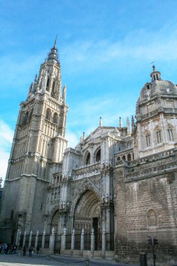 Toledo adlı - İspanya - Şubat 2010 - eski merkezi şehrin Gotik Katedrali