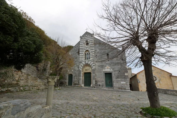 San Lorenzo церкви — стокове фото